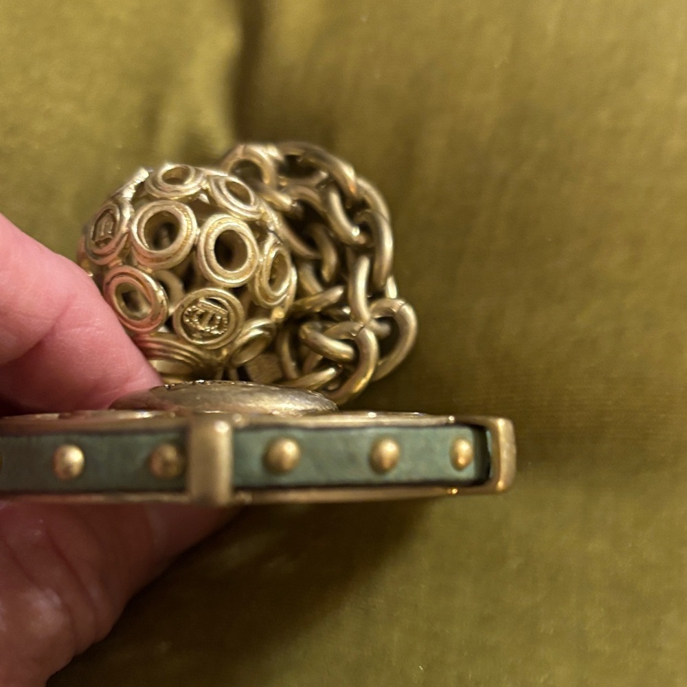 Vintage Juicy Couture Gold Bag Charm with Butterfly - Picture 4 of 5